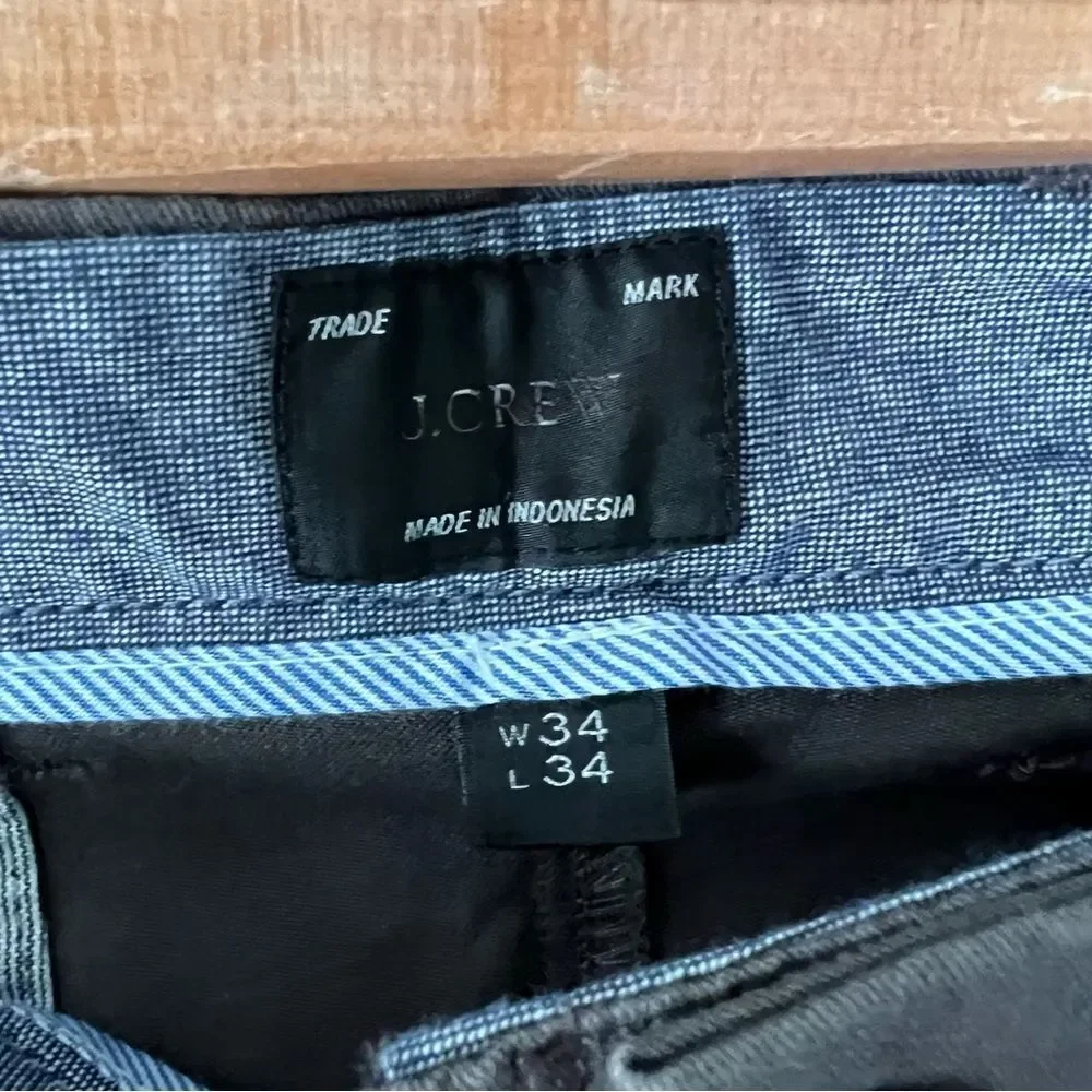 J. Crew Men's 484 Slim Fit Stretch Chino Pants in Grey